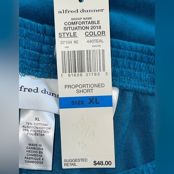 NWT Alfred Dunner Velour loungewear pants. SizeXL proportioned short. - Picture 5 of 7
